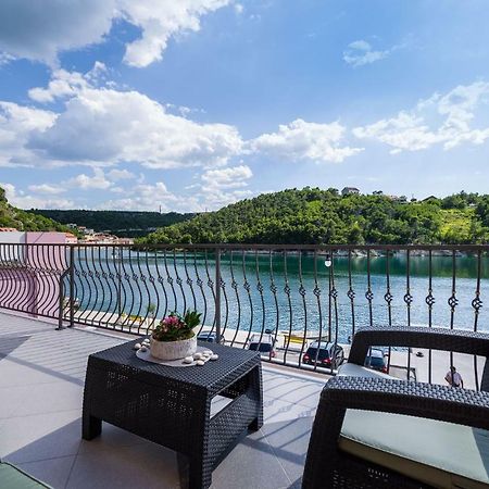 Apartment Newcity Novigrad  Esterno foto