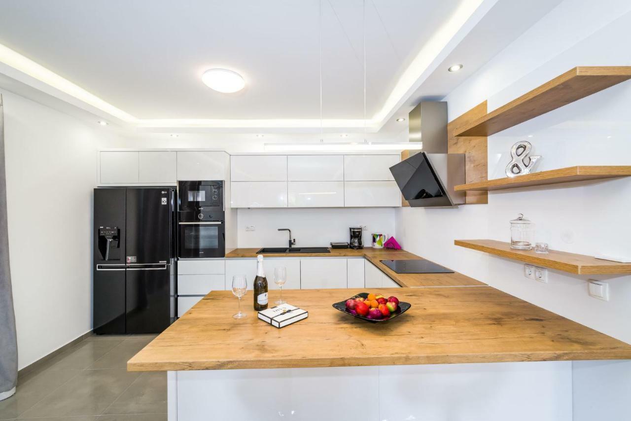 Apartment Newcity Novigrad  Esterno foto