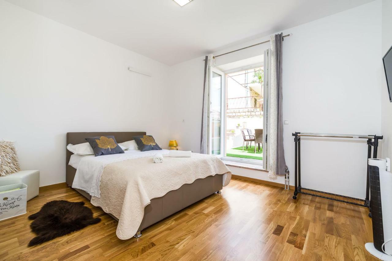 Apartment Newcity Novigrad  Esterno foto