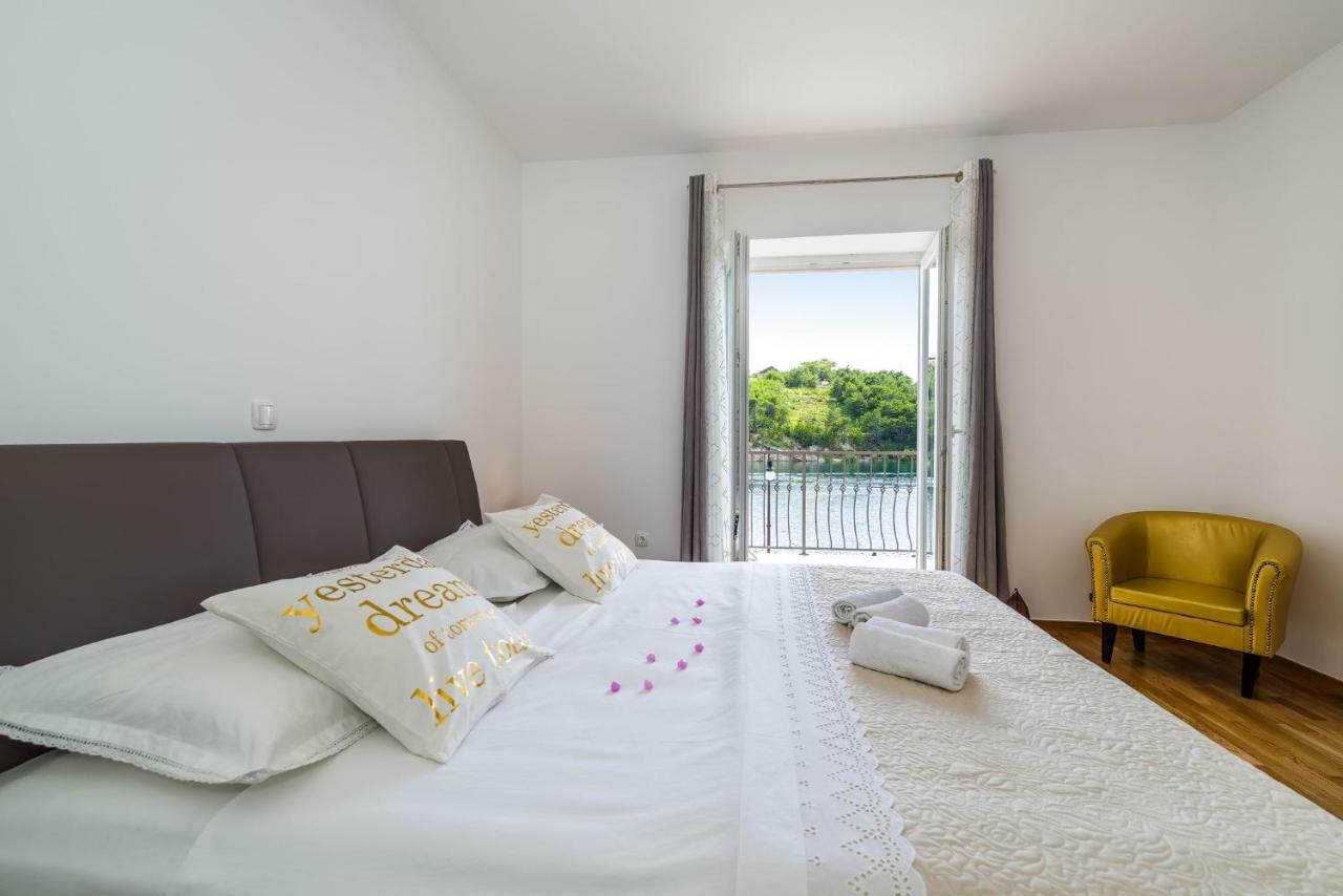Apartment Newcity Novigrad  Esterno foto