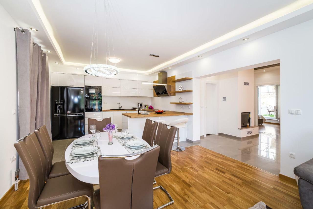 Apartment Newcity Novigrad  Esterno foto