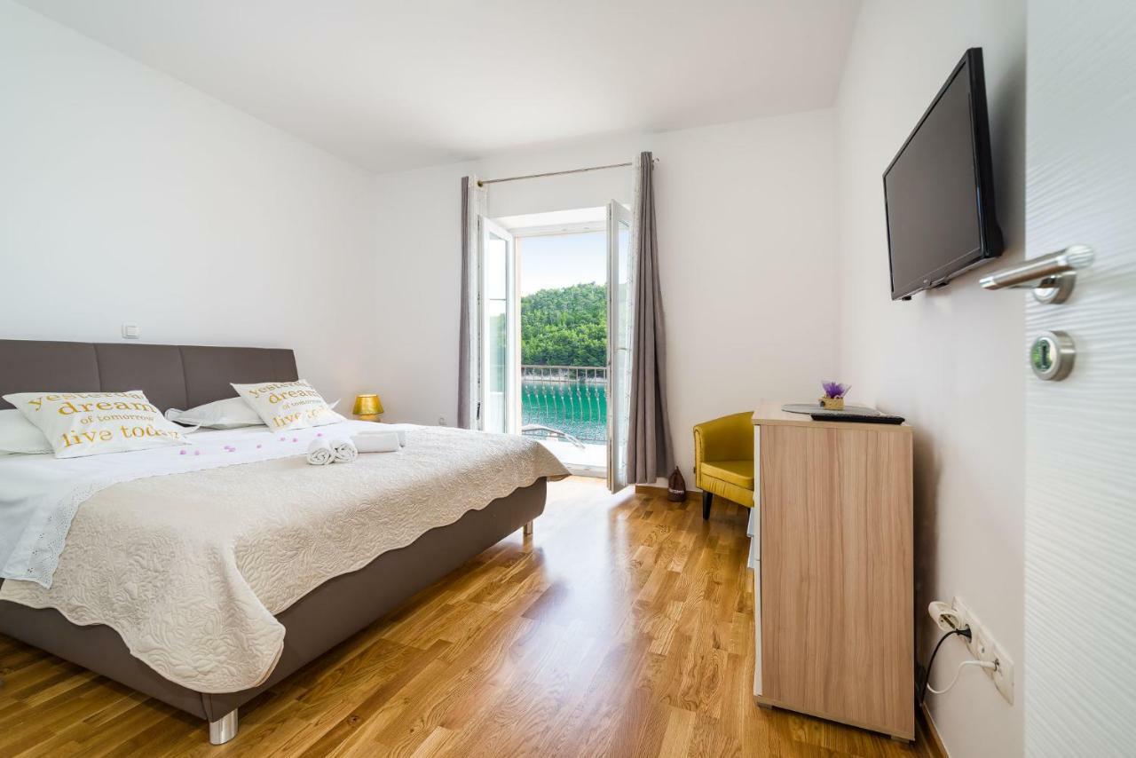 Apartment Newcity Novigrad  Esterno foto
